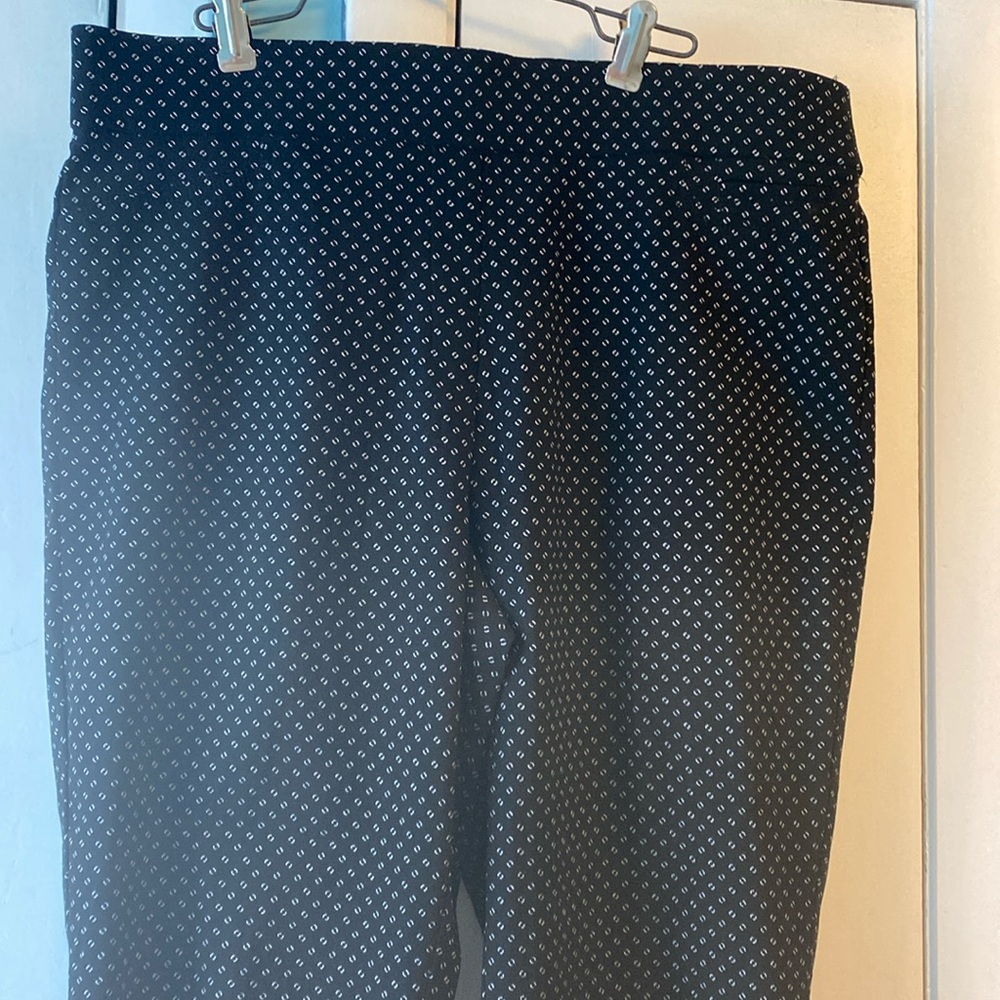NWT Anne Klein crop pants size 14